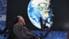 Stephen Hawking Calls for Return to Moon