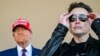 Donald Tramp Ilon Mask bilan "SpaceX" raketasi parvozini kuzatmoqda, Arxiv. 