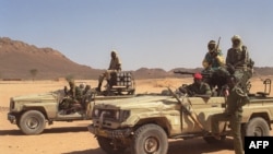 Des soldats tchadiens dans la région du Tibesti, le 28 mars 1999.