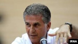 کارلوس کی‌روش سرمربی پرتغالی تیم ملی فوتبال ایران که پس از دیدارهای دوستانه در اواسط فروردین از این تیم جدا خواهد شد.