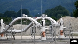 Объекты газохранилища в Австрии. Архивное фото. (Photo by BARBARA GINDL / APA / AFP).