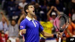 Novak Djokovic réagissant suite à sa victoire face à Roger Federer, lors de l’U.S. Open, le 13 septembre 2015. 