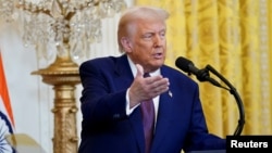 2025년 2월 13일 미국 워싱턴D.C. 백악관에서 도널드 트럼프 미국 대통령이 알렌드라 모디 인도 총리와의 공동 기자회견 중 질문에 답하고 있다.