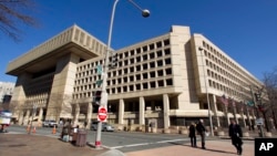 Kantor pusat Biro Penyidik Amerika (FBI) di Washington DC (foto: ilustrasi). 