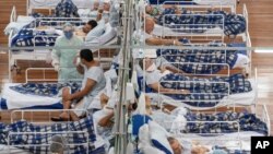 Con las más de 800 nuevas muertes, Brasil alcanzó el viernes el fatídico segundo puesto mundial en fallecidos por coronavirus.