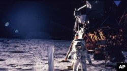 L'astronaute Edwin E. Aldrin Jr. foulant le sol lunaire durant la mission Apollo 11 (Nasa)