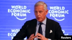 資料照：加拿大駐華大使鮑達民（Dominic Barton）
