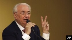 Belisario Betancur fue presidente de Colombia entre 1982 y 1986. Falleció a los 95 años. 