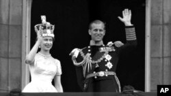 Wani tsohon hoton Sarauniya Elizabeth da mijinta marigayi Yarima Philip