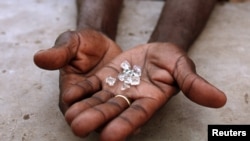 Des diamants illicites au Zimbabwe
