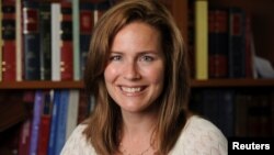 Amy Coney Barrett, hakim pengadilan banding federal yang konservatif (foto: dok). 