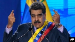En esta fotografía de archivo del 22 de enero de 2021, el presidente venezolano Nicolás Maduro habla durante una ceremonia que marca el inicio del año judicial en el Tribunal Suprema de Justicia en Caracas.