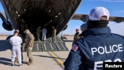 Prve deportacija migranata u Guantanamo