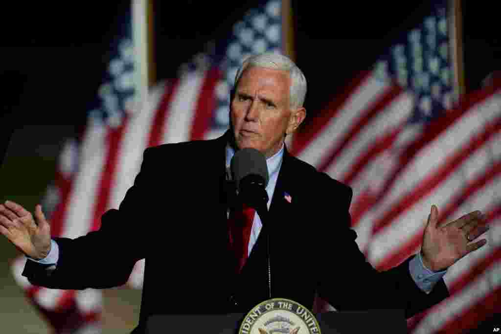 A solo seis días de las elecciones presidenciales, el vicepresidente Mike Pence, se presentó en un acto de campaña en Flint, estado de Michigan.