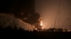 Depot minyak dilaporkan terkena tembakan di dekat pangkalan udara militer Vasylkiv di wilayah Kyiv, Ukraina 27 Februari 2022. (Foto: REUTERS/Maksim Levin)