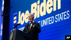 El presidente de Estados Unidos, Joe Biden, da un paso adelante para encontrar mecanismos de control sobre la inteligencia artificial cuando se discute un posible plan de regulación.
