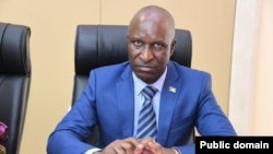 Gervais Ndirakobuca, umushikiranganji wa mbere mushasha w'Uburundi