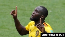 Le Belge Romelu Lukaku jubile le troisième de son équipe but contre la Tunisie lors du match du groupe G à la Coupe du monde 2018 au stade Spartak, Moscou, Russie, 23 juin 2018.