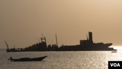 Des bateaux arrivent sur le port de Berbera, Somaliland, le 16 août 2016. (J. Patinkin/VOA)