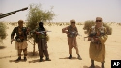 Gerakan Nasional Pembebasan Azawad dan sekte Islamis Ansar Dine menggabungkan pasukan tentara mereka dan menyatukan tujuan mereka untuk menciptakan negara Islam independen di kawasan Mali utara, kawasan yang dikhawatirkan menjadi daerah rawan terorisme 