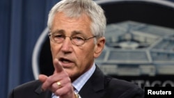 Menhan AS Chuck Hagel menegaskan pakta pertahanan AS-Jepang termasuk kepulauan yang disengketakan di Laut China timur (foto: dok). 