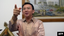 Gubernur nonaktif DKI Jakarta Basuki Tjahaya Purnama menjalani sidang perdana sebagai tersangka dalam kasus dugaan penistaan agama. (Foto: Dok)
