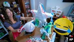 La historia de las piñatas se entrelaza con las rutas comerciales del siglo XVI y la evangelización de misioneros.