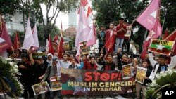 အင်ဒိုနီးရှား နိုင်ငံ ဂျာကာတာက မြန်မာသံရုံးရှေ့ ဆန္ဒပြပွဲ။ (နိုဝင်ဘာ ၂၄၊ ၂၀၁၆)