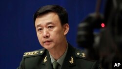中国国防部新闻发言人吴谦 (资料照片）