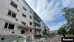 Stambena zgrada uništena u napadu ruske vojske na region Dnjepra, 22. maja 2023. Foto: Reuters/Mykhailo Moskalenko