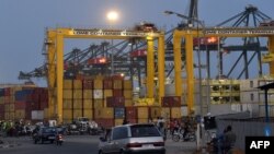 Le groupe Bolloré a acquis les droits d'exploitation du port de Lomé au Togo, inauguré le 14 octobre 2014.