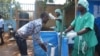Dans un centre de traitement Ebola à Beni en RDC, le 14 octobre 2018. (VOA/Charly Kasereka)