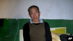 武漢民主人權活動人士秦永敏在家中 (資料照片)