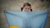 Офіційна українська позиція полягає у тому, що не може бути миру з Росією в обмін на території України