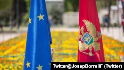 Crna Gora, Podgorica, zastave Crne Gore i EU (Foto: Twitter@JosepBorrellF)