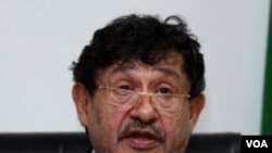 Utusan Moammar Gaddafi, Abdelati Obeidi berkunjung ke Tiongkok untuk mencari dukungan bagi gencatan senjata.