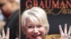 Helen Mirren deja sus huellas