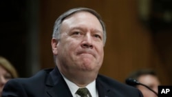 Mike Pompeo, choix du président Trump pour le poste de secrétaire d'État, lors de l'audience de confirmation du Comité des relations étrangères du Sénat, le jeudi 12 avril 2018 au Capitole à Washington. 