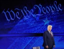 El presidente Donald Trump asiste a evento de ABC News organizado en Filadelfia, Pensilvania, el martes 15 de septiembre de 2020.
