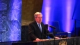 António Guterres, Secretário-Geral das Nações Unidas, discursa no evento de comemoração do Dia Internacional da Mulher no Salão da Assembleia Geral da ONU, a 7 de março de 2025, em Nova Iorque. Fotografia de arquivo