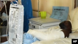 Un patient soigné dans un hôpital à Maiduguri, Nigeria, 16 octobre 2015.