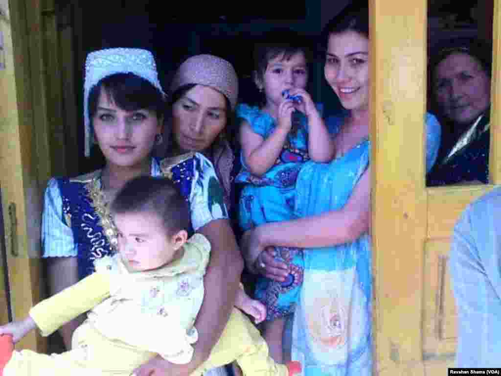 Shoiraning kelinlari
