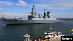 Britaniyaning "Destroyer" esminetsi Odessa portida