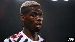 Paul Pogba lors du match entre le Paris Saint-Germain (PSG) et Manchester United, Paris, le 20 octobre 2020.