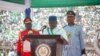 Le président de la Sierra Leone, Maada Bio, lors de son investiture à Freetown le 12 mai 2018.