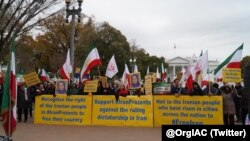 Iraníes en Estados Unidos expesan su apoyo a las recientes protestas contra el gobierno en Irán.