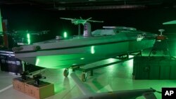 Морський безпілотник українського виробництва Magura V5 під час презентації у Києві, 11 червня 2024 року. Фото AP
