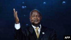 Le président ougandais Yoweri Mseveni prononce un discours lors de la conférence sur l'économie bleue durable à Nairobi, Kenya, le 26 novembre 2018. (Photo: Yasuyoshi CHIBA / AFP)