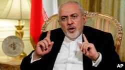 Menlu Iran Mohammad Javad Zarif menulis artikel mengenai 15 tuntutan Iran terhadap Amerika. 
