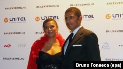 Os bilionários que Angola diz que não pagam o que devem - Isabel dos Santos e Sindika Dokolo